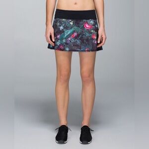 Lululemon run pacesetter skirt curious jungle sz 8